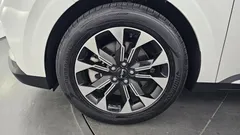2023 Kia Carnival Gasoline 9-Seater Signature, белый — фото 5