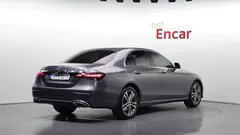 2022 Mercedes-Benz E-Class E350 4MATIC Avantgarde — фото 2