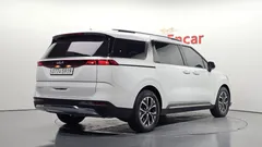 2023 Kia Carnival Diesel 9-Seater Noblesse — фото 2