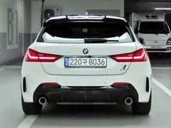 2023 BMW 1-Series 120i M Sports — фото 3
