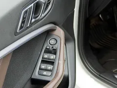 2023 BMW 1-Series 120i M Sports — фото 17