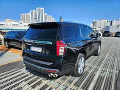 2022 Chevrolet Tahoe 6.2 Dark Knight 4WD — фото 6