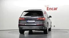 2022 Audi Q7 45 TDI Quattro — фото 4