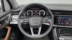 2022 Audi Q7 45 TDI Quattro — фото 13