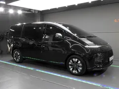 2023 Hyundai Staria 4WD Lounge 9-Seater — фото 2
