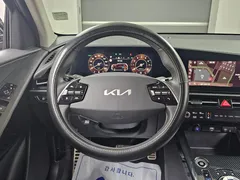 2024 Kia Niro Signature, чёрный — фото 17