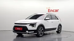 2024 Kia Niro Signature, белый — фото 1
