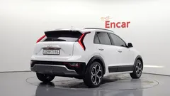 2024 Kia Niro Signature, белый — фото 2
