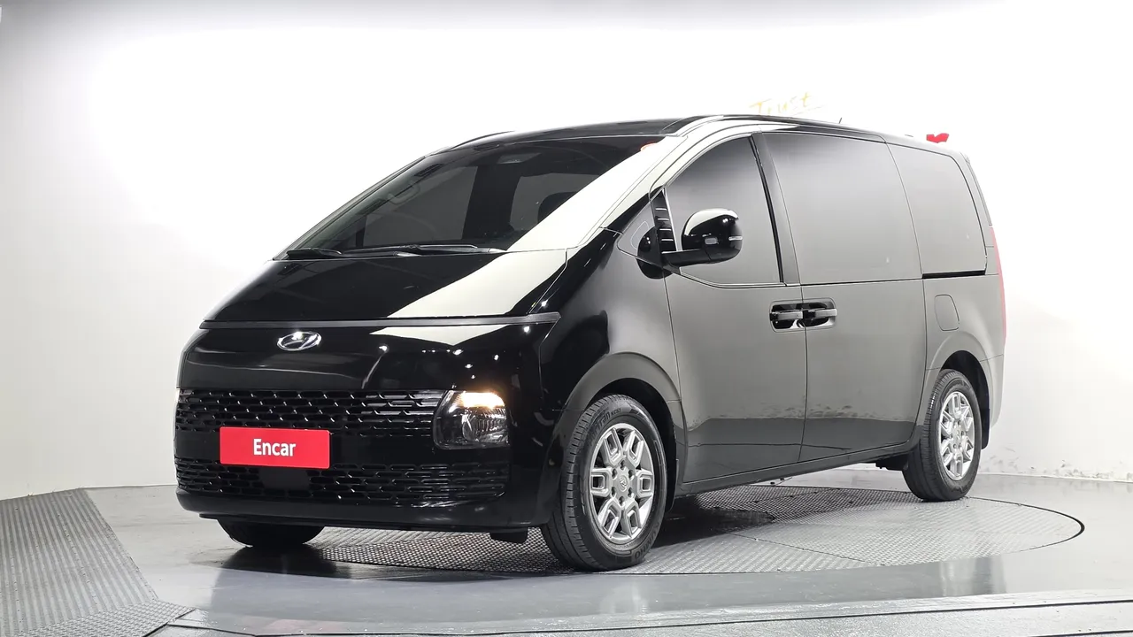 2022 Hyundai Staria Cargo 5-Seater