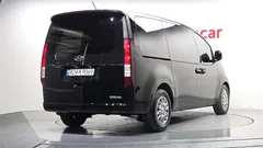 2022 Hyundai Staria Cargo 5-Seater — фото 2