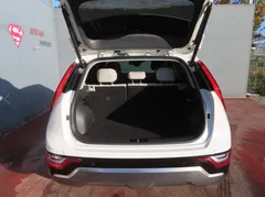 2023 Kia Niro Signature, белый — фото 5