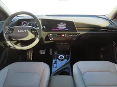 2023 Kia Niro Signature, белый — фото 9