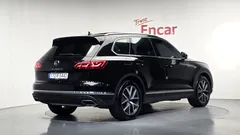 2023 Volkswagen Touareg 3.0 TDI Prestige, чёрный — фото 2
