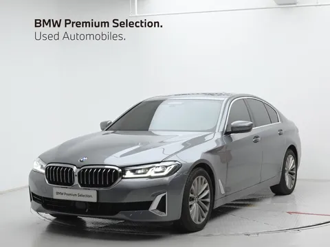 2023 BMW 5-Series 520i Luxury