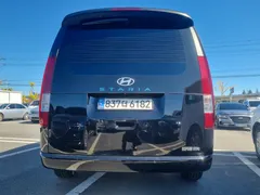 2023 Hyundai Staria Cargo 3-Seater, серо-серебристый — фото 4