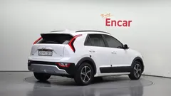 2024 Kia Niro Prestige — фото 2