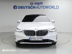 2024 BMW 5-Series 520i — фото 3