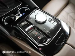 2024 BMW 5-Series 520i — фото 9