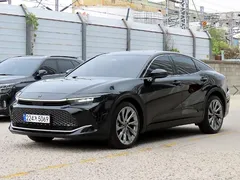 2023 Toyota Crown 2.5 4WD Hybrid — фото 2