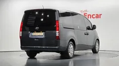 2023 Hyundai Staria Cargo 5-Seater — фото 2
