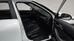 2023 Kia Seltos Gasoline 1.6 Turbo 2WD, белый — фото 11