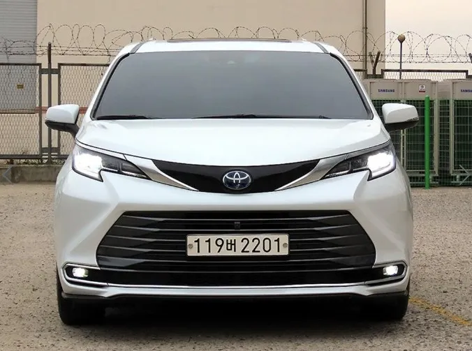 2022 Toyota Sienna 2.5 Hybrid AWD