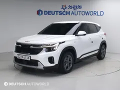 2023 Kia Seltos Gasoline 1.6 Turbo 2WD, белый — фото 2