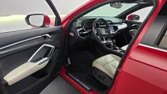 2022 Audi Q3 35 TDI Quattro Premium — фото 10