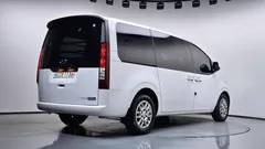 2023 Hyundai Staria Cargo 5-Seater, белый — фото 2