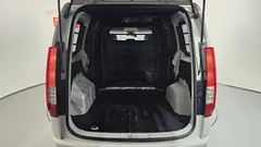 2023 Hyundai Staria Cargo 5-Seater, белый — фото 17
