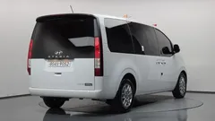 2023 Hyundai Staria Cargo 5-Seater, белый — фото 2
