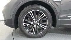 2022 Volkswagen Tiguan 2.0 TDI Premium, серый — фото 5