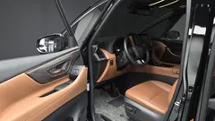 2024 Toyota Alphard 2.5 HEV Executive AWD — фото 10