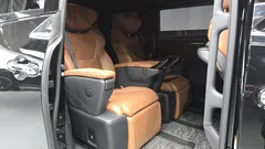2024 Toyota Alphard 2.5 HEV Executive AWD — фото 11