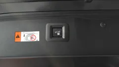 2024 Toyota Alphard 2.5 HEV Executive AWD — фото 20