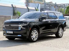 2022 Chevrolet Tahoe 6.2 Dark Knight 4WD — фото 12
