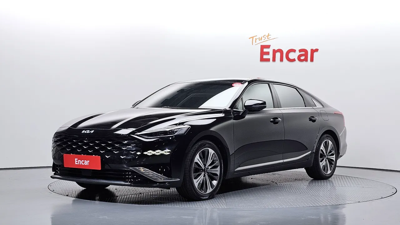 2023 Kia K8 Signature