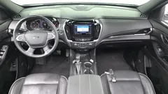 2023 Chevrolet Traverse 3.6 AWD Redline, белый — фото 7