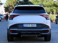 2023 Kia Sportage Signature Gravity 2WD, белый — фото 4