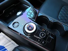 2023 Kia Sportage Signature Gravity 2WD, белый — фото 10