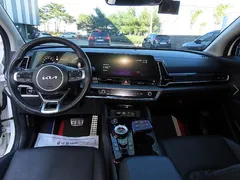 2023 Kia Sportage Signature Gravity 2WD, белый — фото 14