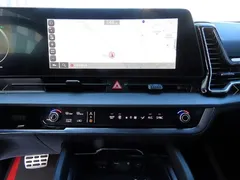 2023 Kia Sportage Signature Gravity 2WD, белый — фото 15