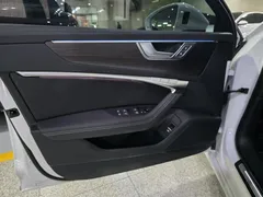 2022 Audi A6 45 TDI Quattro Premium — фото 17