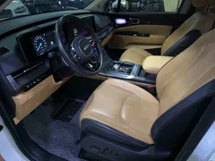 2023 Kia Carnival Gasoline 9-Seater Signature, белый — фото 6