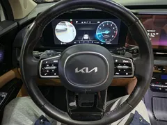 2023 Kia Carnival Gasoline 9-Seater Signature, белый — фото 10