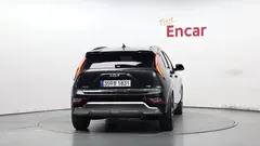 2024 Kia Niro Signature, серый — фото 4