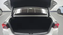 2023 Kia K5 Prestige, белый — фото 18