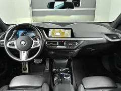 2022 BMW 1-Series 120i M Sports, белый — фото 7