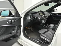 2022 BMW 1-Series 120i M Sports, белый — фото 10
