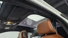 2023 BMW 7-Series 740d xDrive Design Pure Excellence, белый — фото 19
